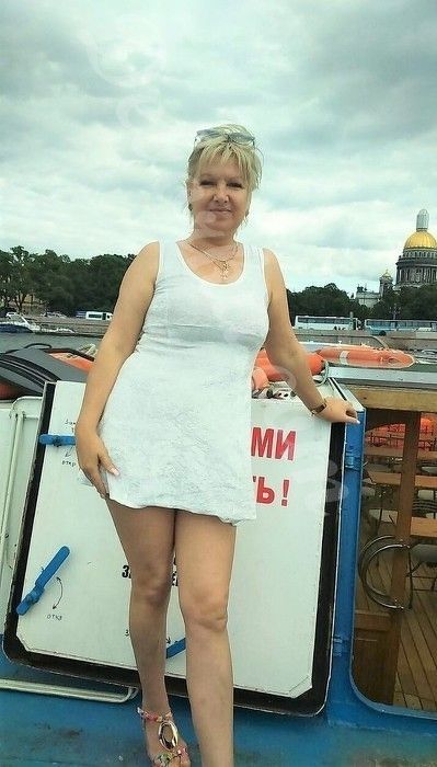 Девушка Арина 45 Русская из Санкт-Петербурга